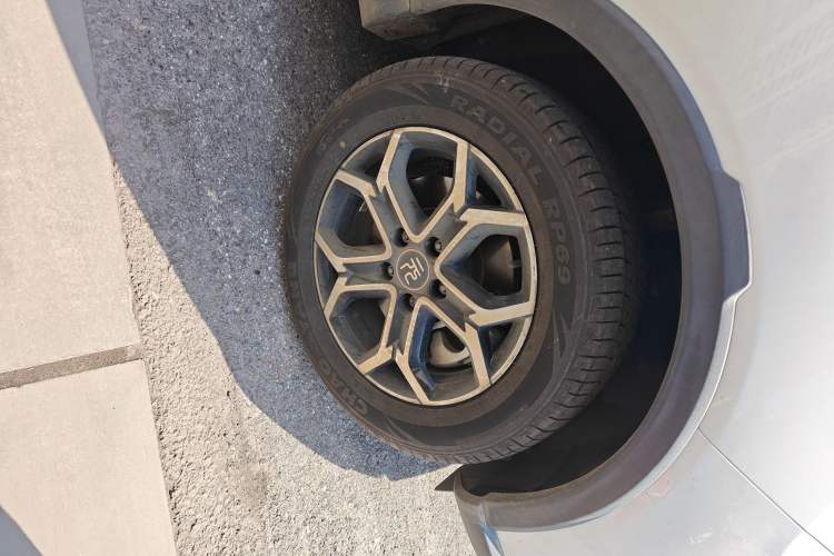 Used BYD Yuan Pro 2021 401 km Deluxe Version Right Front Wheel Hub