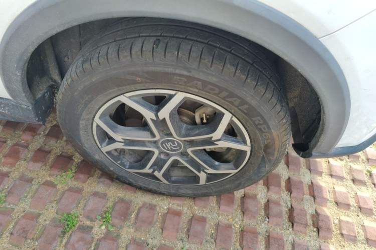 Used BYD Yuan Pro 2021 401 km Luxury Version Right Front Wheel Hub