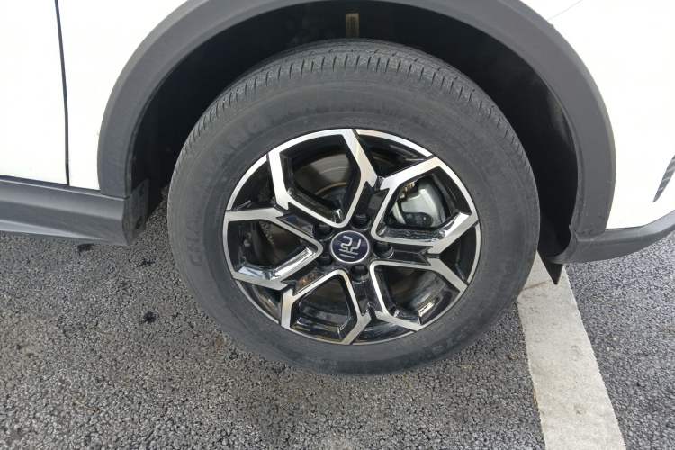 Used BYD Yuan Pro 2021 401 km Luxury Version Right Front Wheel Hub