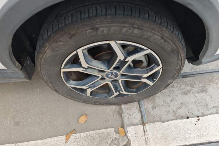 Used BYD Yuan Pro 2021 401 km Luxury Version Right Front Wheel Hub