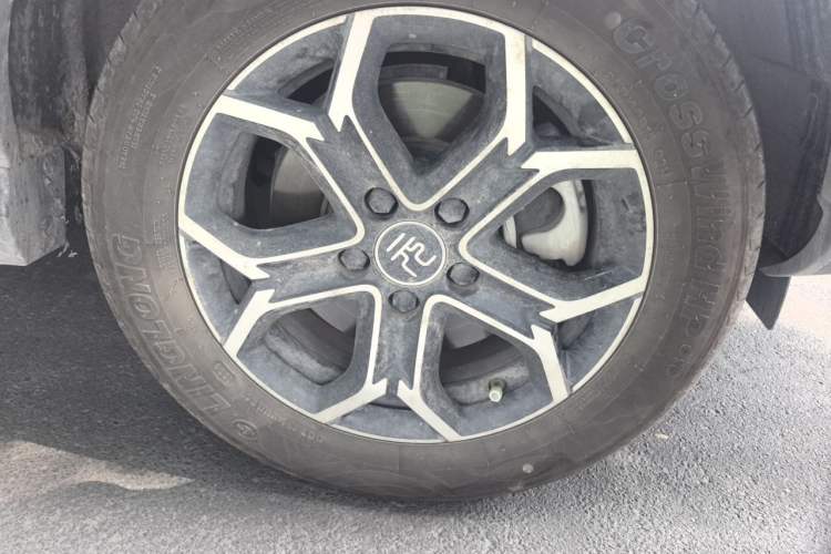 Used BYD Yuan Pro 2021 401 km Deluxe Version Right Front Wheel Hub