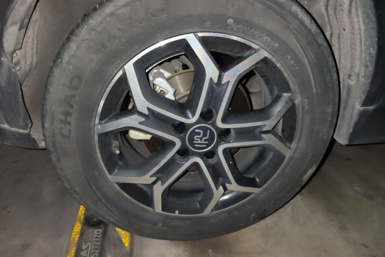 Used BYD Yuan Pro 2021 401 km Deluxe Version Right Front Wheel Hub