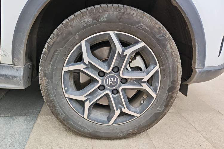 Used BYD Yuan Pro 2021 401 km Luxury Version Right Front Wheel Hub