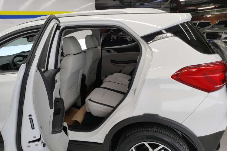 Used BYD Yuan Pro 2021 401 km Deluxe Version Right Rear Seat