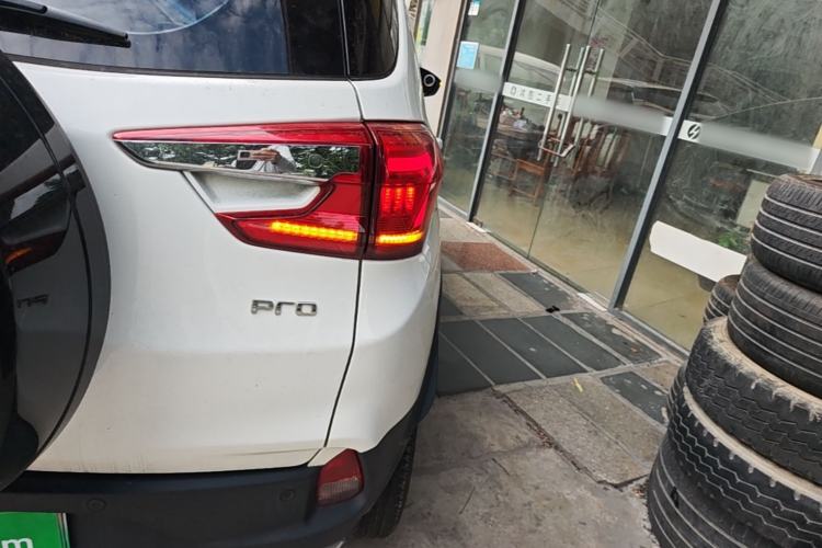 Used BYD Yuan Pro 2021 401 km Luxury Version Right Rear Taillight