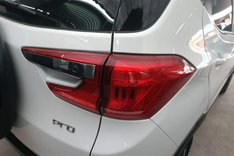 Used BYD Yuan Pro 2021 401 km Luxury Version Right Rear Taillight