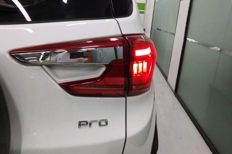 Used BYD Yuan Pro 2021 401 km Deluxe Version Right Rear Taillight