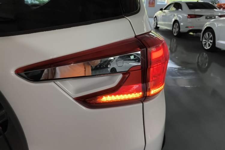 Used BYD Yuan Pro 2021 401 km Deluxe Version Right Rear Taillight