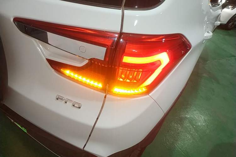 Used BYD Yuan Pro 2021 Lifetime Edition Right Rear Taillight