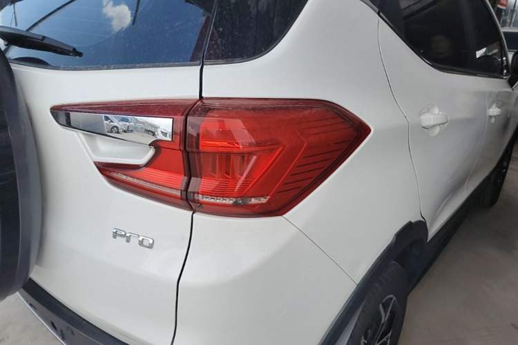 Used BYD Yuan Pro 2021 401 km Deluxe Version Right Rear Taillight