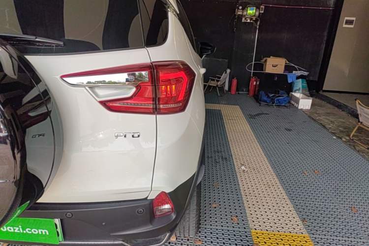 Used BYD Yuan Pro 2021 401 km Luxury Version Right Rear Taillight