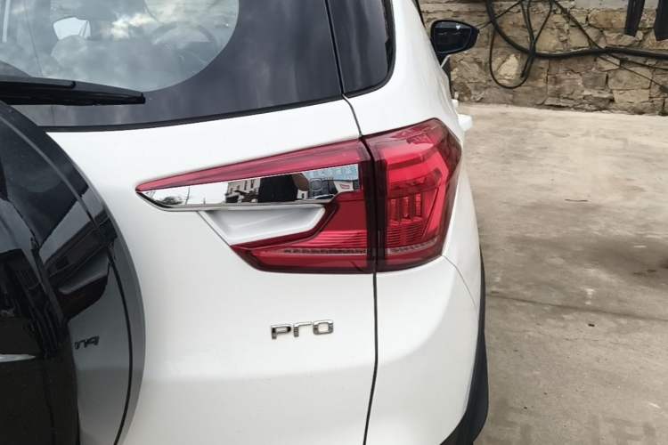Used BYD Yuan Pro 2021 401 km Luxury Version Right Rear Taillight