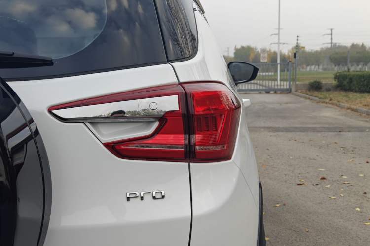 Used BYD Yuan Pro 2021 401 km Luxury Version Right Rear Taillight