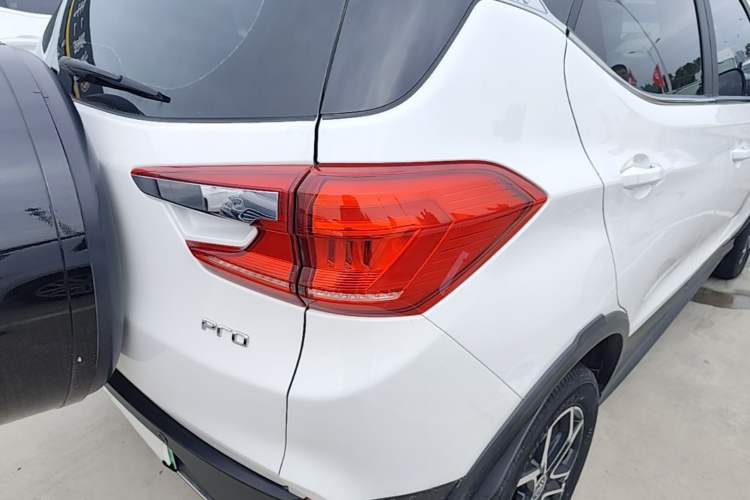 Used BYD Yuan Pro 2021 401 km Deluxe Version Right Rear Taillight