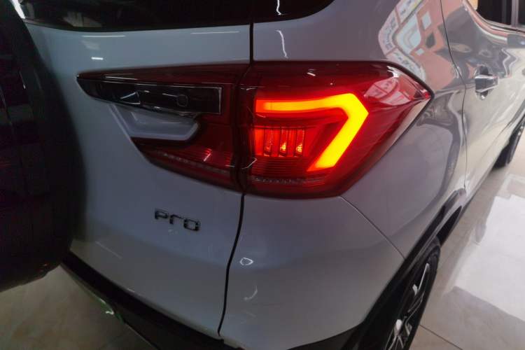 Used BYD Yuan Pro 2021 "Love for a Lifetime" Edition Right Rear Taillight