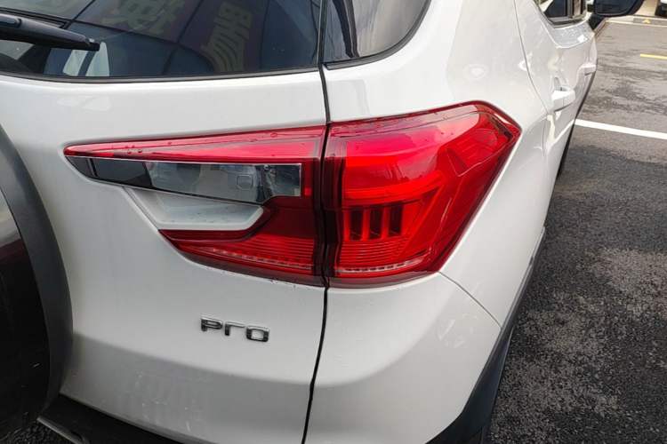 Used BYD Yuan Pro 2021 "Love for a Lifetime" Edition Right Rear Taillight