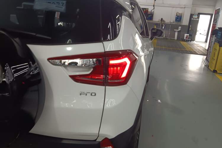 Used BYD Yuan Pro 2021 "Love for a Lifetime" Edition Right Rear Taillight