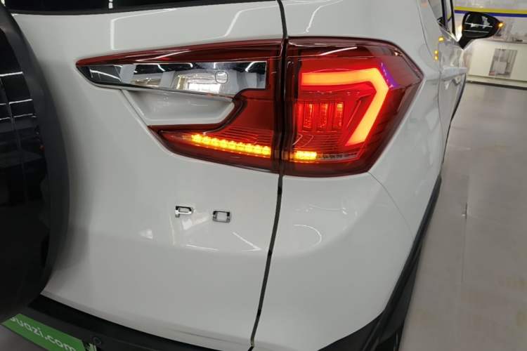 Used BYD Yuan Pro 2021 401 km Deluxe Version Right Rear Taillight