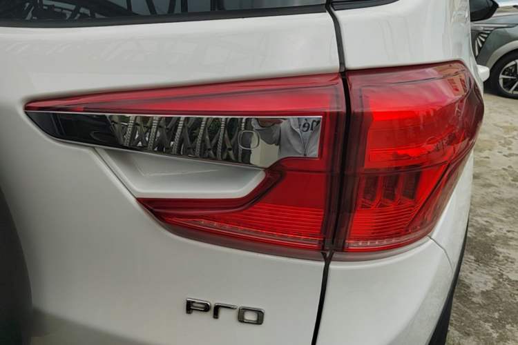 Used BYD Yuan Pro 2021 "Love for a Lifetime" Edition Right Rear Taillight
