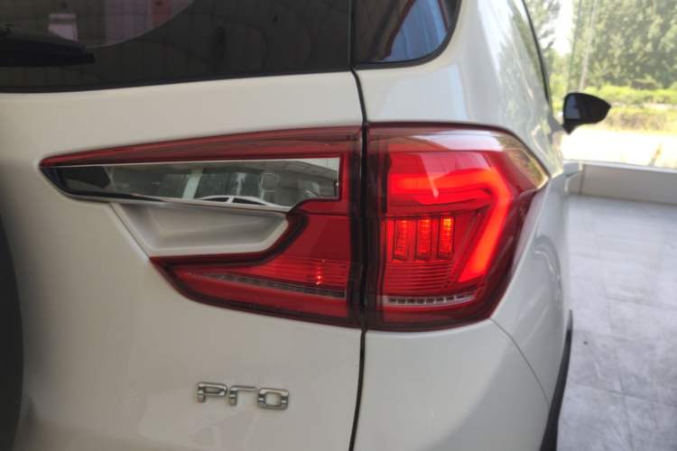 Used BYD Yuan Pro 2021 401 km Deluxe Version Right Rear Taillight