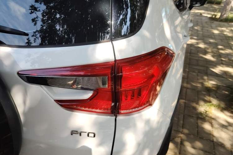 Used BYD Yuan Pro 2021 401 km Luxury Version Right Rear Taillight