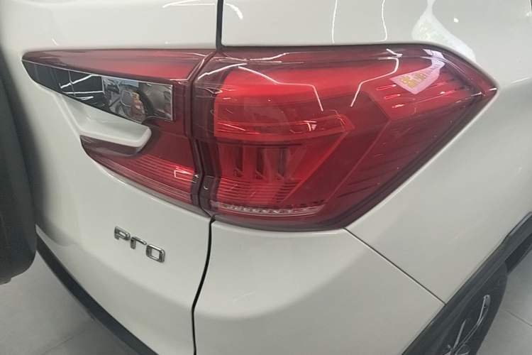 Used BYD Yuan Pro 2021 "Love for a Lifetime" Edition Right Rear Taillight