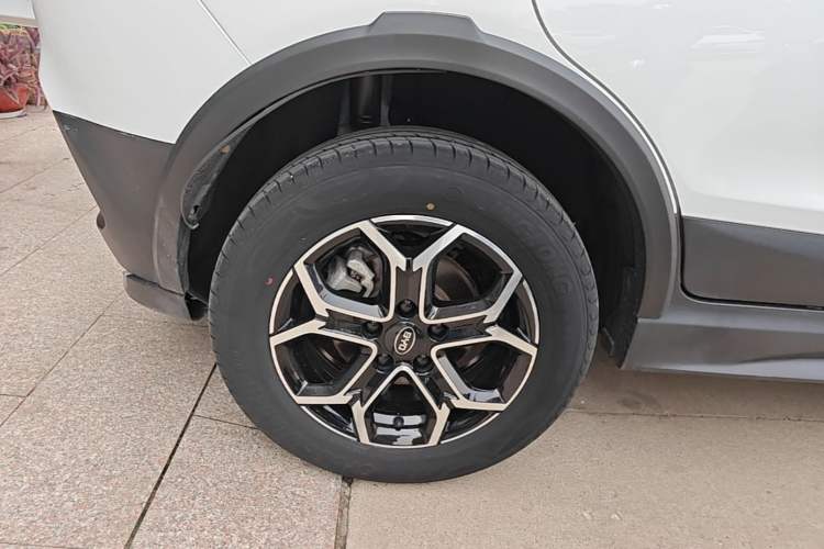 Used BYD Yuan Pro 2021 401 km Luxury Version Right Rear Wheel Hub
