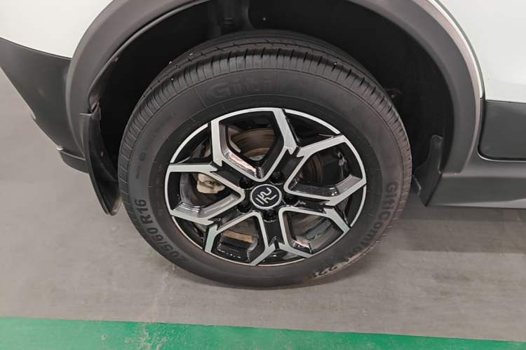 Used BYD Yuan Pro 2021 401 km Luxury Version Right Rear Wheel Hub