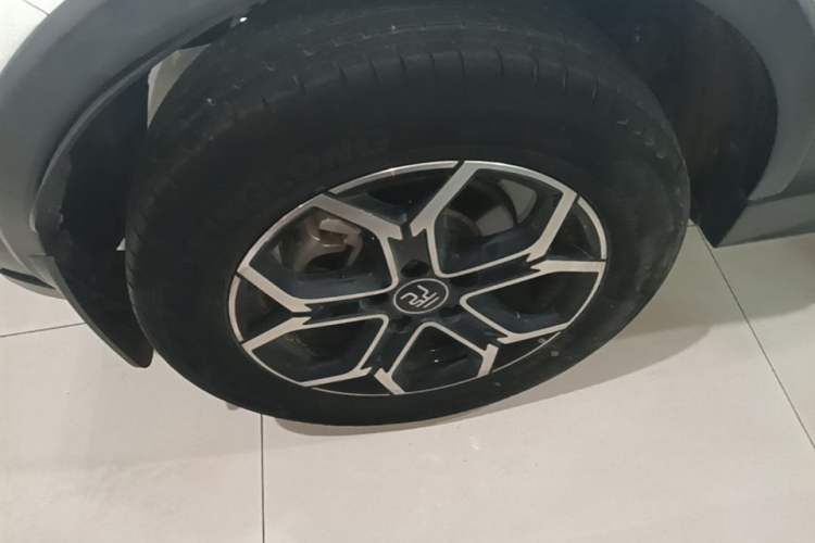 Used BYD Yuan Pro 2021 401 km Luxury Version Right Rear Wheel Hub