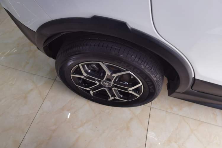 Used BYD Yuan Pro 2021 "Love for a Lifetime" Edition Right Rear Wheel Hub