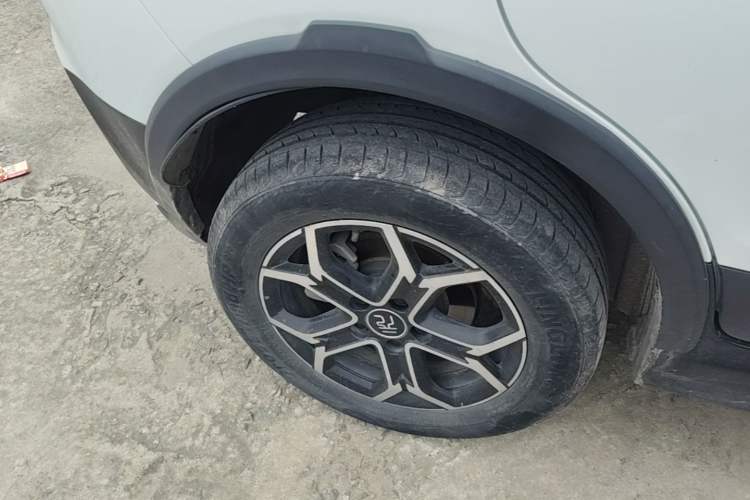 Used BYD Yuan Pro 2021 401 km Luxury Version Right Rear Wheel Hub