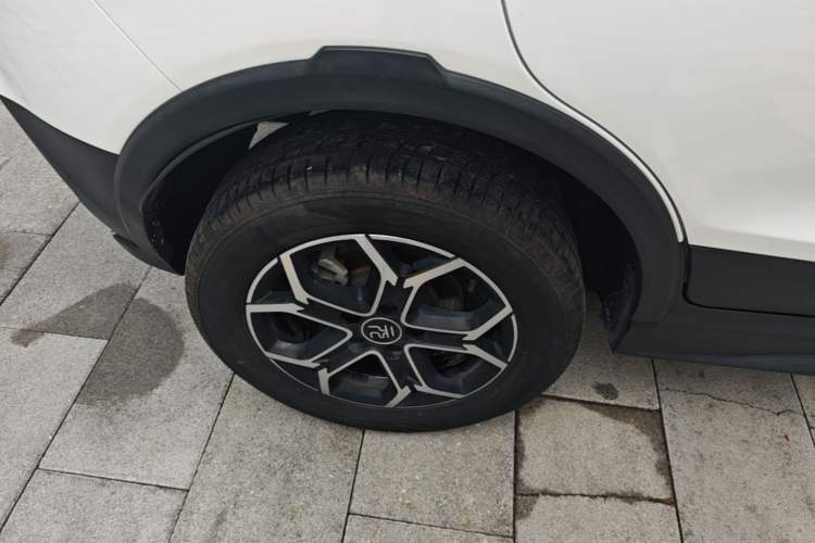 Used BYD Yuan Pro 2021 "Love for a Lifetime" Edition Right Rear Wheel Hub