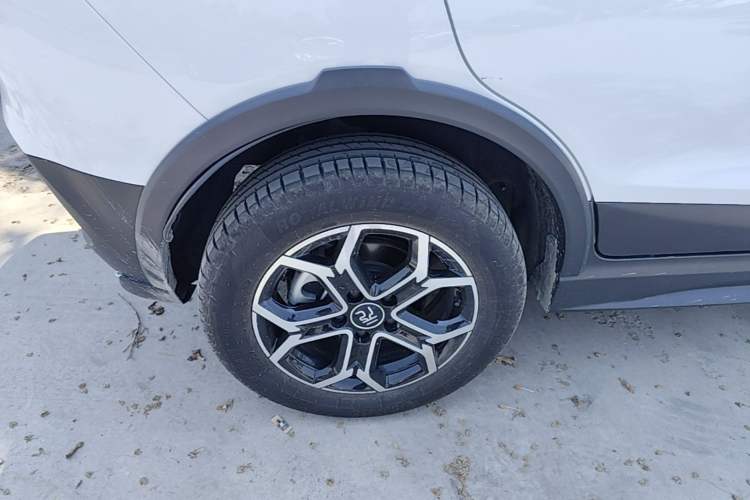 Used BYD Yuan Pro 2021 401 km Deluxe Version Right Rear Wheel Hub