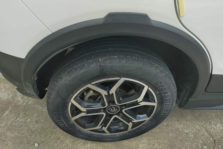 Used BYD Yuan Pro 2021 "Love for a Lifetime" Edition Right Rear Wheel Hub
