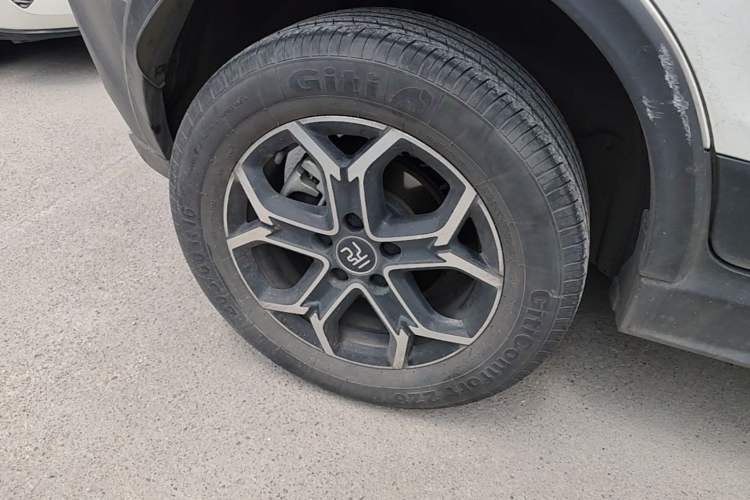 Used BYD Yuan Pro 2021 401 km Luxury Version Right Rear Wheel Hub