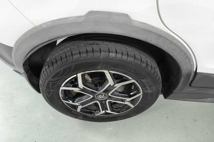 Used BYD Yuan Pro 2021 401 km Deluxe Version Right Rear Wheel Hub