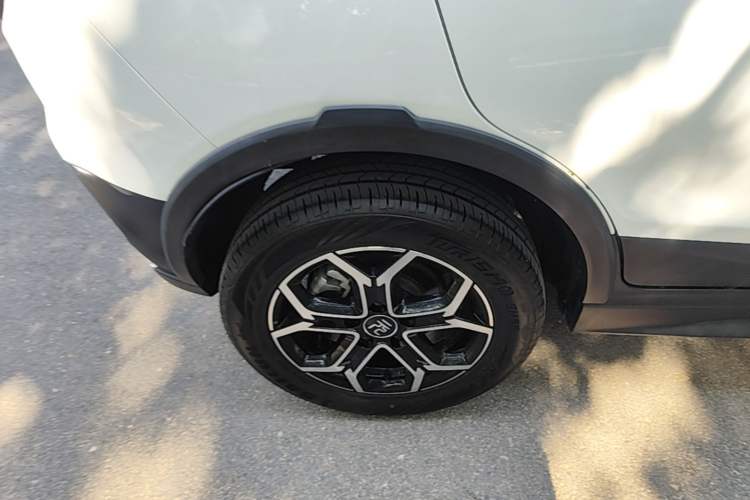 Used BYD Yuan Pro 2021 401 km Luxury Version Right Rear Wheel Hub