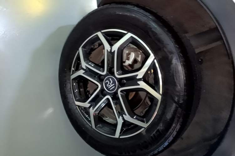 Used BYD Yuan Pro 2021 Lifetime Edition Right Rear Wheel Hub
