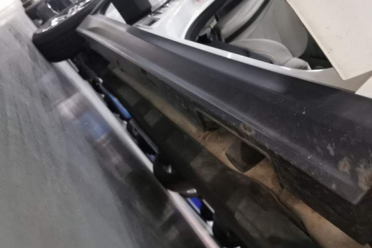 Used BYD Yuan Pro 2021 401 km Deluxe Version Right Side Sill