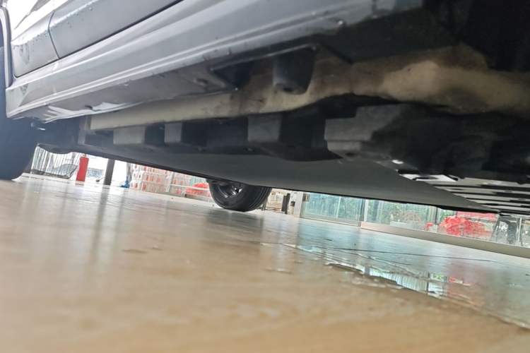 Used BYD Yuan Pro 2021 401 km Luxury Version Right Side Sill
