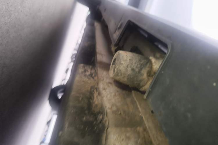 Used BYD Yuan Pro 2021 "Love for a Lifetime" Edition Right Side Sill