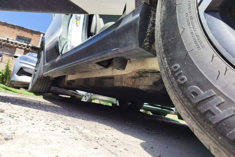 Used BYD Yuan Pro 2021 401 km Deluxe Version Right Side Sill