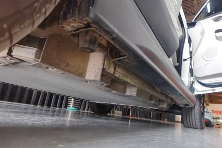 Used BYD Yuan Pro 2021 401 km Deluxe Version Right Side Sill