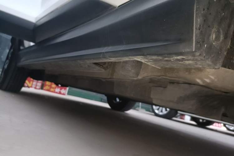 Used BYD Yuan Pro 2021 401 km Luxury Version Right Side Sill