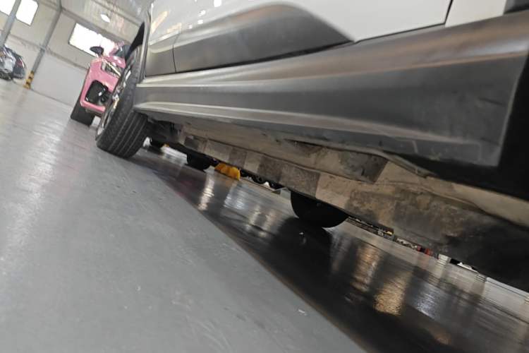 Used BYD Yuan Pro 2021 401 km Deluxe Version Right Side Sill