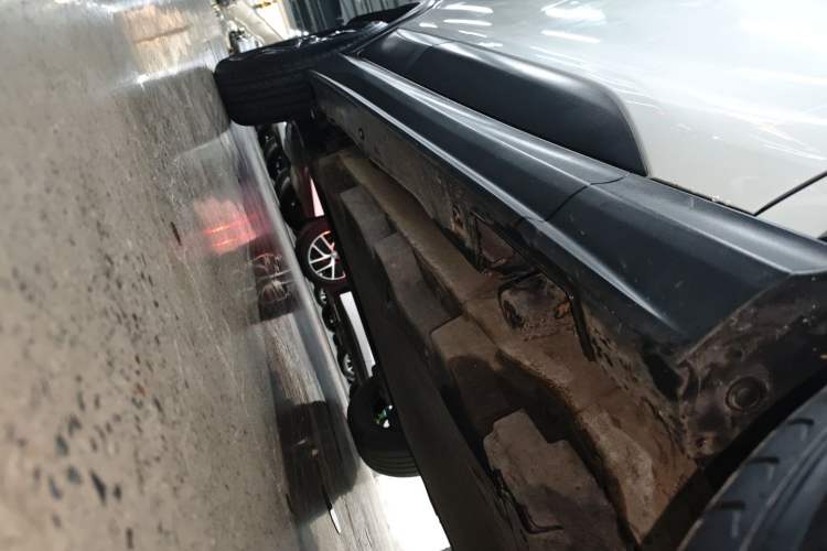 Used BYD Yuan Pro 2021 "Love for a Lifetime" Edition Right Side Sill