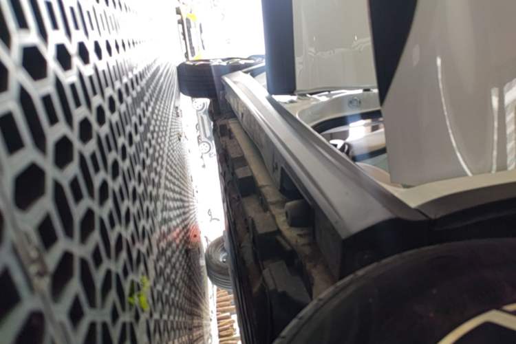 Used BYD Yuan Pro 2021 401 km Luxury Version Right Side Sill