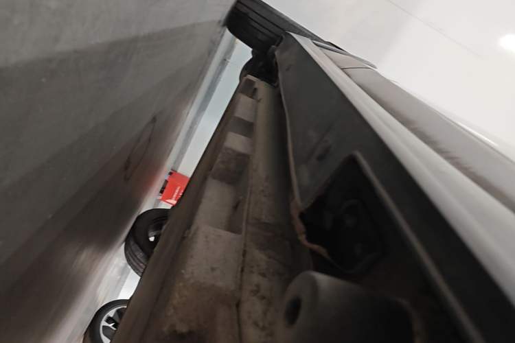 Used BYD Yuan Pro 2021 401 km Luxury Version Right Side Sill