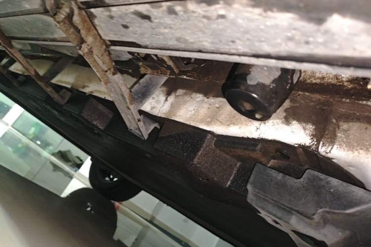 Used BYD Yuan Pro 2021 401 km Luxury Version Right Side Sill