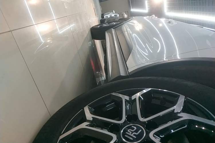 Used BYD Yuan Pro 2021 401 km Deluxe Version Right Side Sill